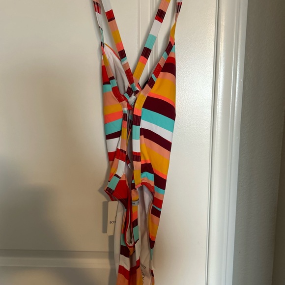 Body Glove Swimsuit Womens XL Multi-color Striped Electra Cheeky NWT Sangria - Picture 7 of 7
